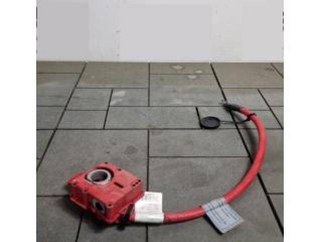 bontott BMW 5 E60 Pozitív Kábel