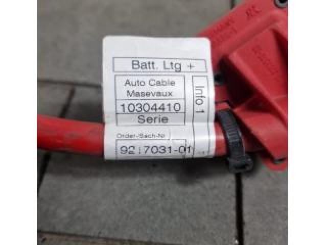 bontott BMW 5 E60 Pozitív Kábel