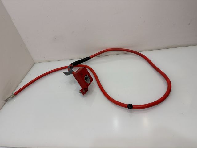 bontott BMW 5 E60 Pozitív Kábel