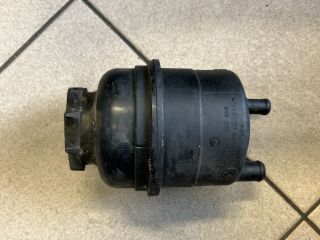 bontott BMW 5 E60 Szervóolaj Tartály