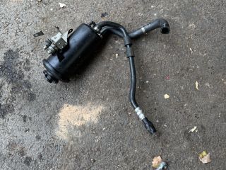 bontott BMW 5 E60 Szervóolaj Tartály