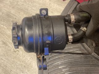 bontott BMW 5 E60 Szervóolaj Tartály