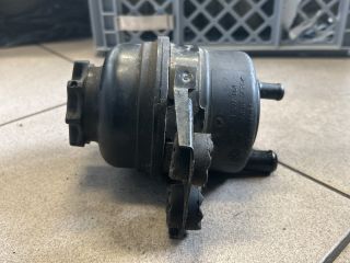 bontott BMW 5 E60 Szervóolaj Tartály