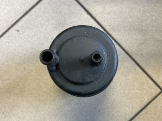 bontott BMW 5 E60 Szervóolaj Tartály