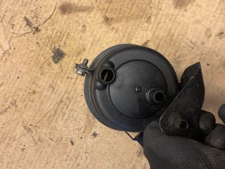 bontott BMW 5 E60 Szervóolaj Tartály