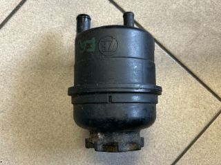 bontott BMW 5 E60 Szervóolaj Tartály