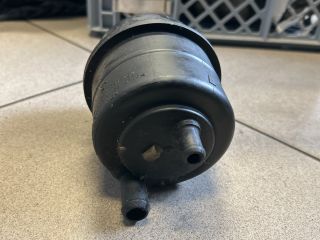 bontott BMW 5 E60 Szervóolaj Tartály