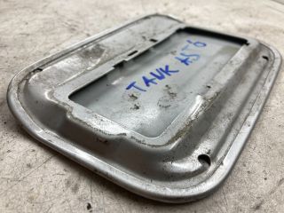 bontott BMW 5 E60 Tankajtó