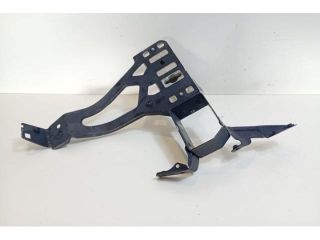 bontott BMW 5 E60 Tartó Bak