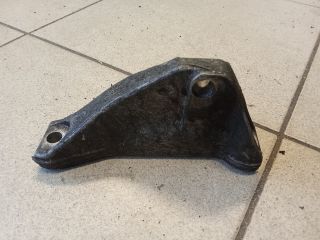 bontott BMW 5 E60 Tartó Bak