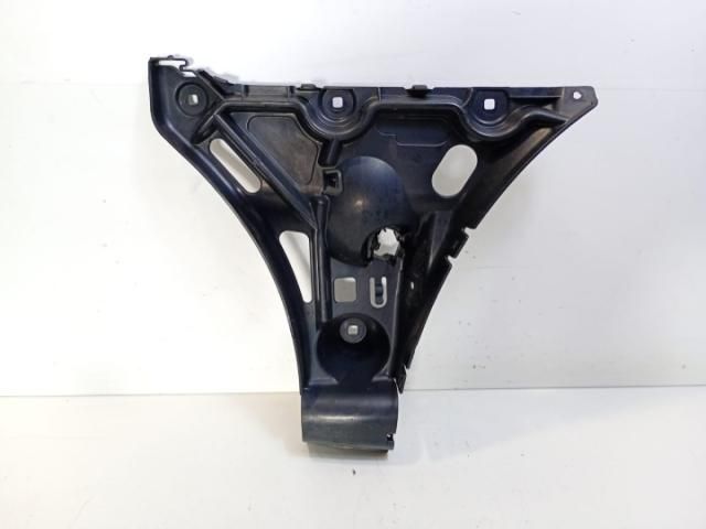 bontott BMW 5 E60 Tartó Bak