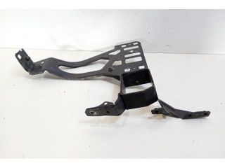 bontott BMW 5 E60 Tartó Bak