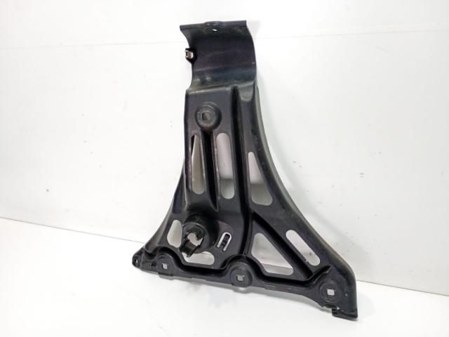 bontott BMW 5 E60 Tartó Bak