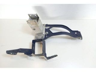 bontott BMW 5 E60 Tartó Bak