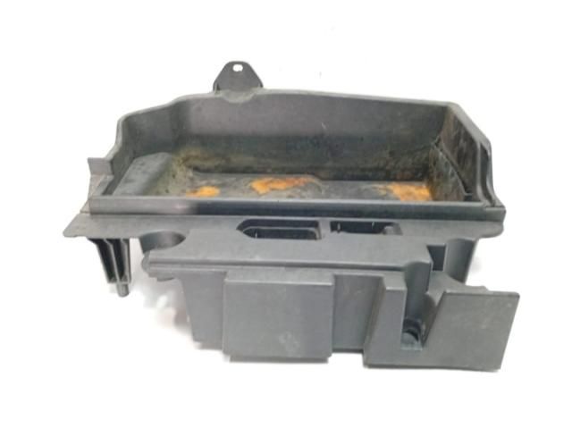 bontott BMW 5 E60 Tartó Bak