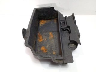 bontott BMW 5 E60 Tartó Bak