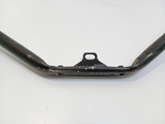 bontott BMW 5 E60 Tartó Bak