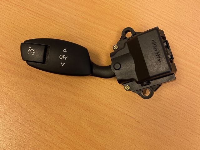 bontott BMW 5 E60 Tempomat Kar (Magában)