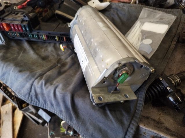 bontott BMW 5 E60 Utasoldali Légzsák