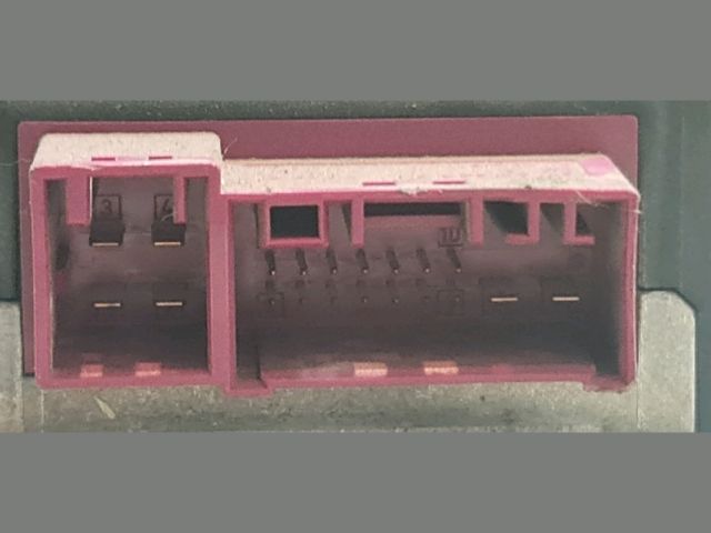 bontott BMW 5 E60 Üzemanyag Befecskendező Vezérlő