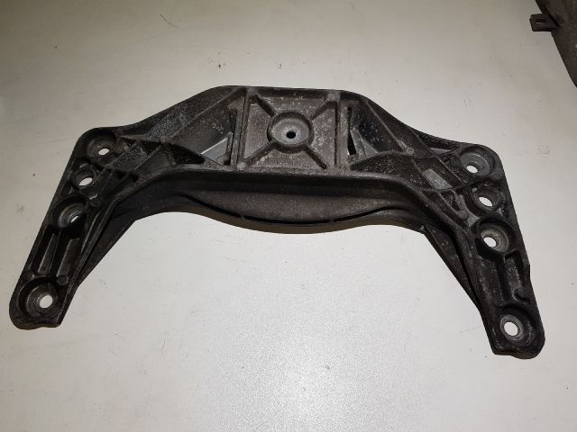 bontott BMW 5 E60 Váltó Tartó Bak (Pozíciófüggetlen)