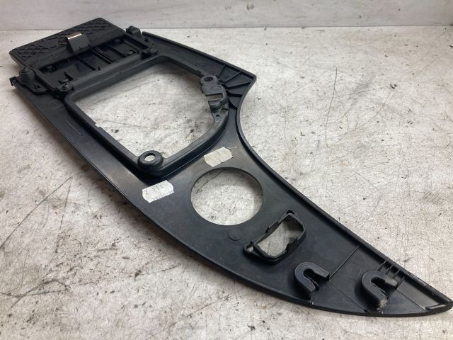 bontott BMW 5 E60 Váltókar Keret