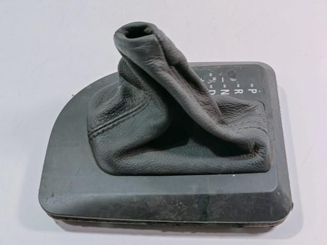 bontott BMW 5 E60 Váltószoknya