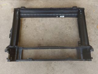 bontott BMW 5 E60 Vízhűtő Radiátor Tartó