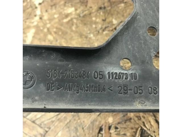 bontott BMW 5 E60 Vízhűtő Radiátor Tartó