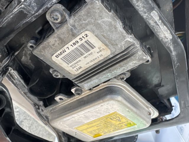 bontott BMW 5 E60 Xenon Fényszóró Pár