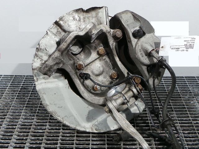 bontott BMW 5 E61 Bal első Csonkállvány