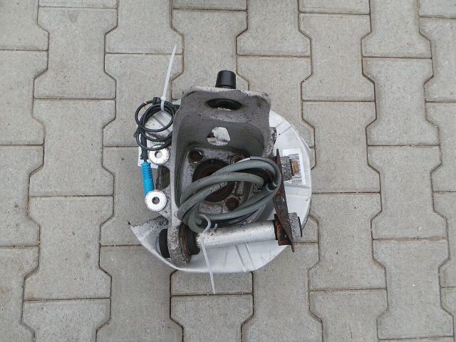 bontott BMW 5 E61 Bal hátsó Csonkállvány