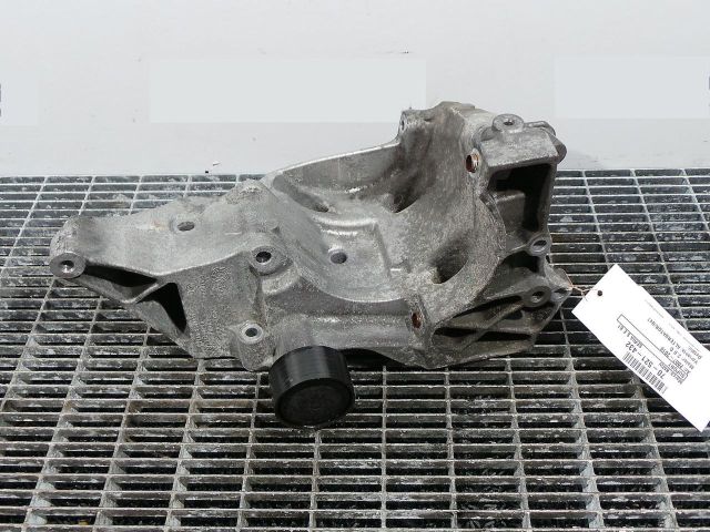 bontott BMW 5 E61 Generátor Tartó Bak