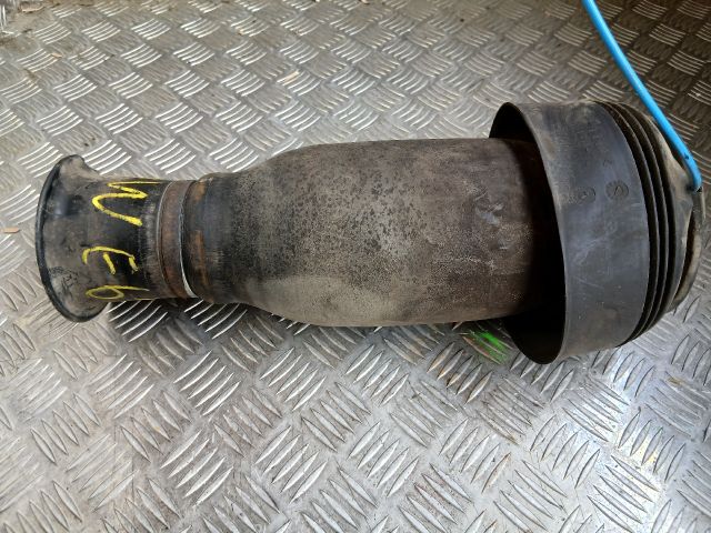 bontott BMW 5 E61 Jobb hátsó Rugó