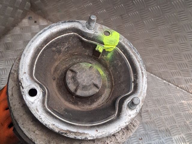 bontott BMW 5 E61 Bal első Gólyaláb (Lengécsillapító, Rugó)