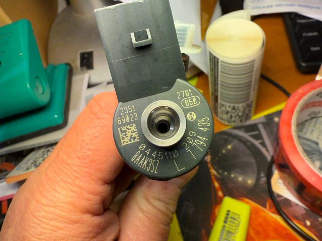 bontott BMW 5 E61 Porlasztó (1 db)