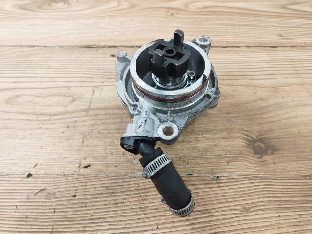 bontott BMW 5 E61 Vákumpumpa