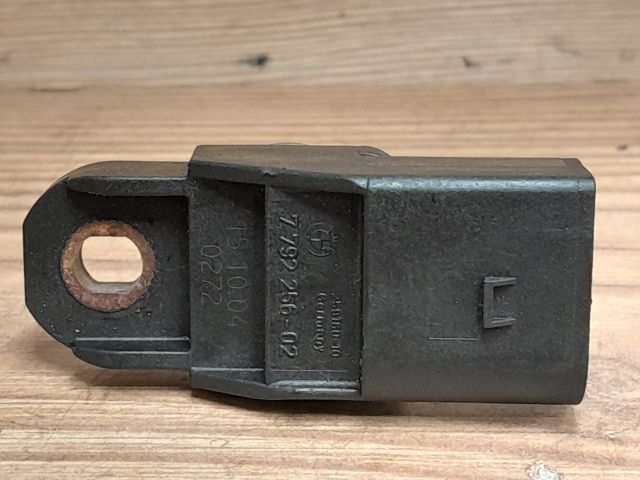 bontott BMW 5 E61 Vezérműtengely Fordulatszám Jeladó