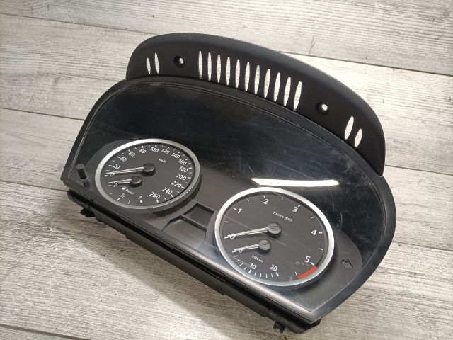 bontott BMW 5 E61 Kilométeróra