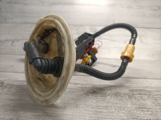 bontott BMW 5 E61 Üzemanyagszint Jeladó