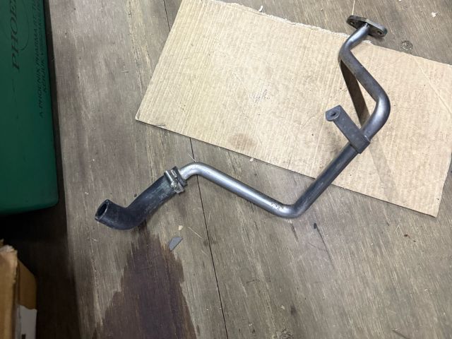 bontott BMW 5 E61 Turbó Olajcső