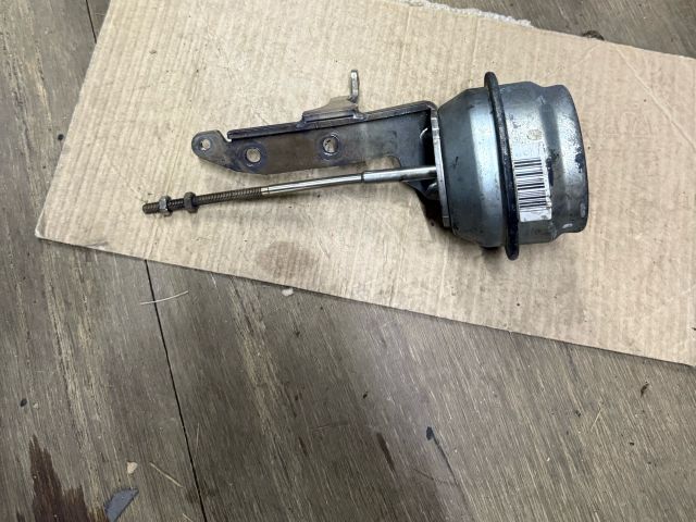 bontott BMW 5 E61 Turbó Vákum Szelep