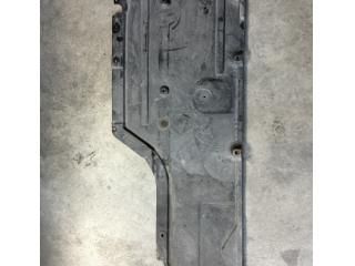 bontott BMW 5 E61 Alsó Padlólemez Burkolat