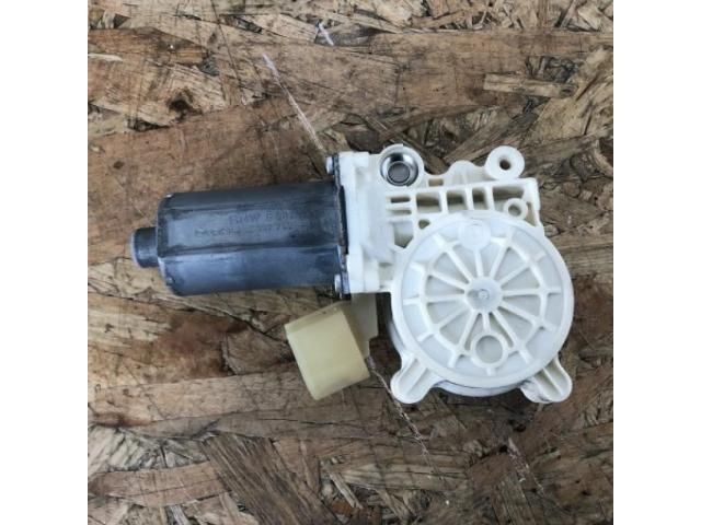 bontott BMW 5 E61 Bal első Ablakemelő Motor