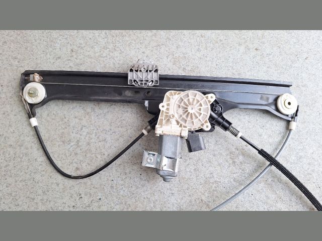 bontott BMW 5 E61 Bal első Ablakemelő Szerkezet (Elektromos)