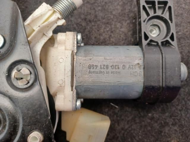 bontott BMW 5 E61 Bal első Ablakemelő Szerkezet (Elektromos)