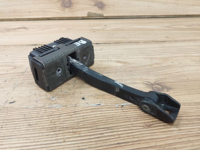 bontott BMW 5 E61 Bal első Ajtóhatároló