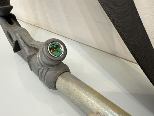 bontott BMW 5 E61 Bal első Biztonsági Öv