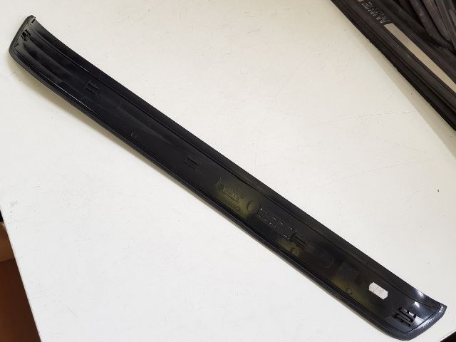 bontott BMW 5 E61 Bal első Küszöb Díszléc