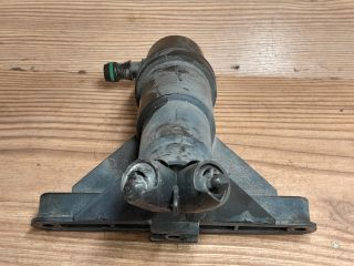 bontott BMW 5 E61 Bal Fényszórómosó Fúvóka